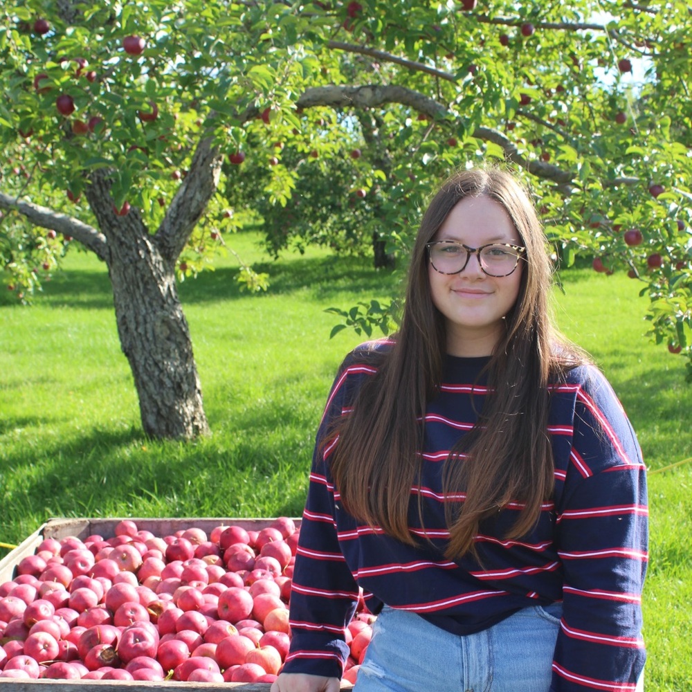 Meet your Posher, Ariane